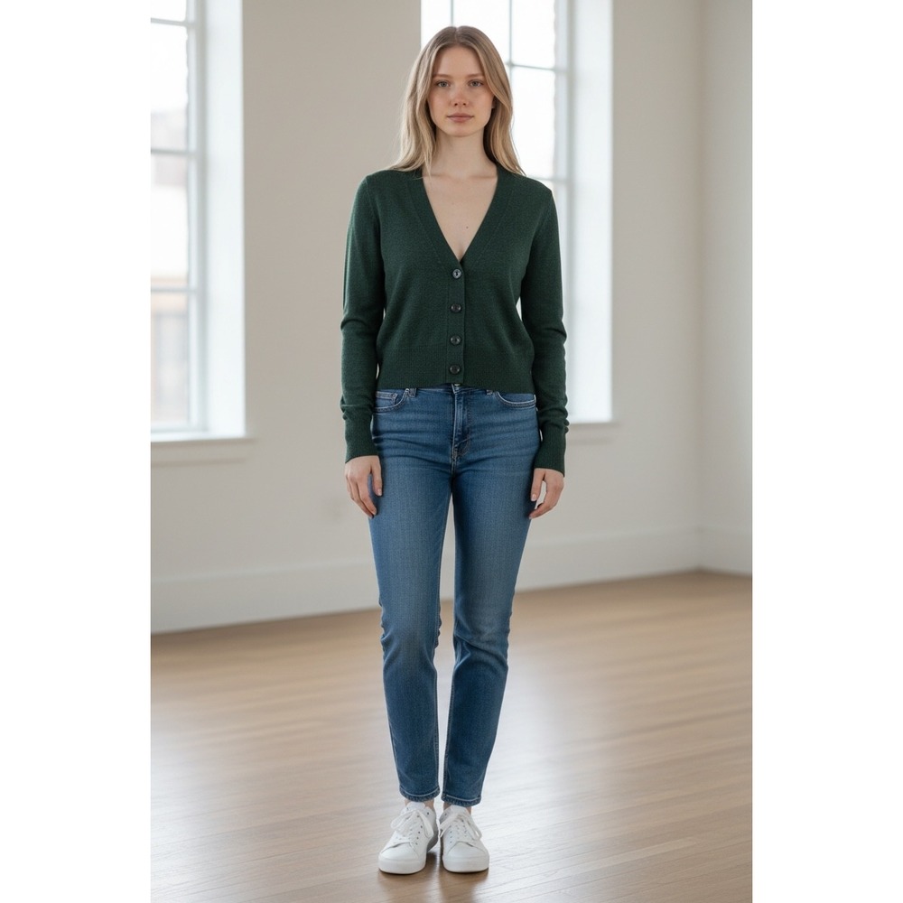 Banana Republic Cardigan XS Green Extra Fine Merino Wool V-Neck Button Sweater